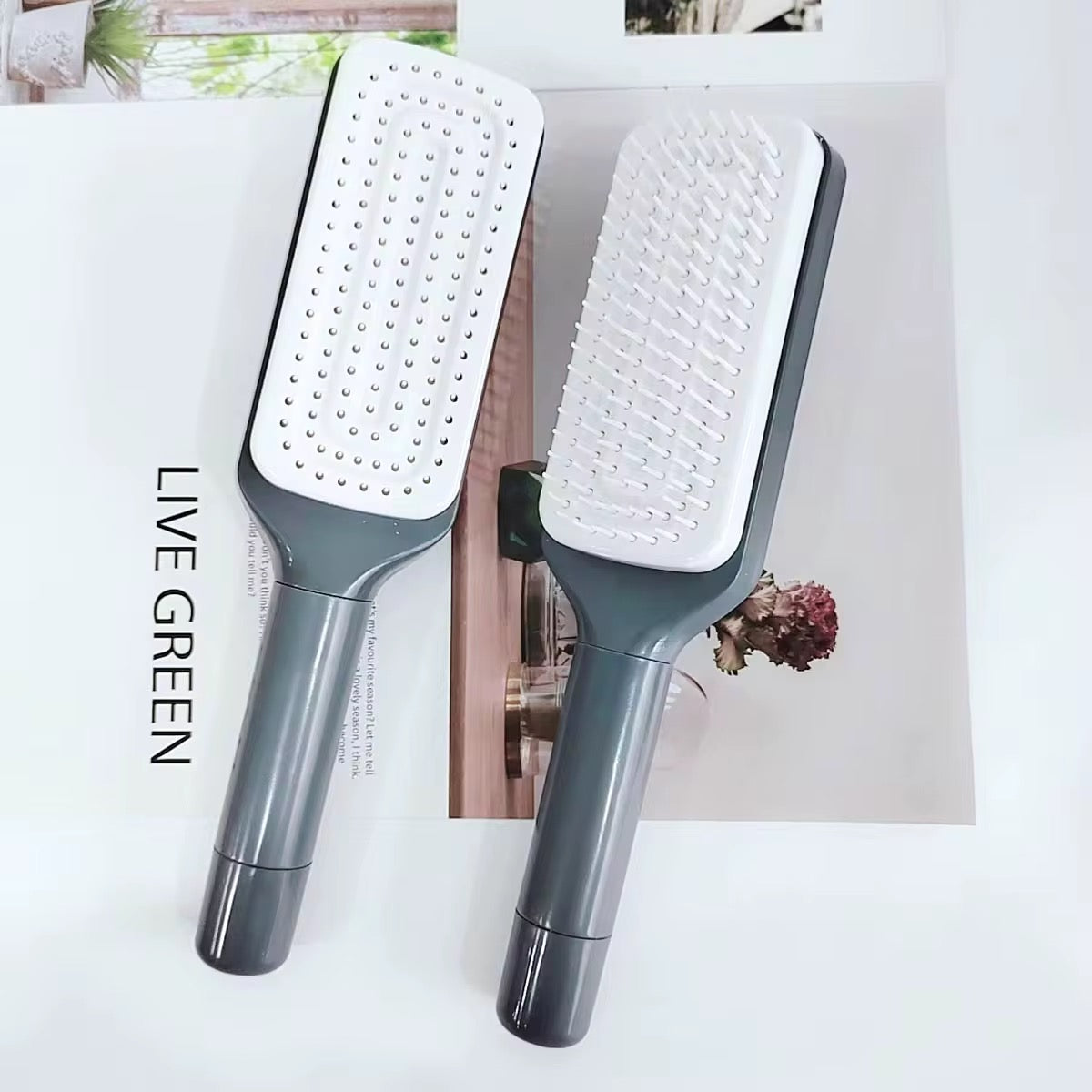 Brosse à Cheveux Autonettoyante : Démêlez, Massez et Nettoyez en Un Clic